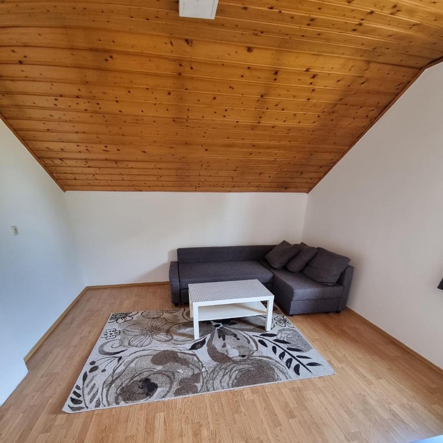 Kiki Privatne Sobe, Zagreb Airport Apartment Velika Gorica Exterior foto